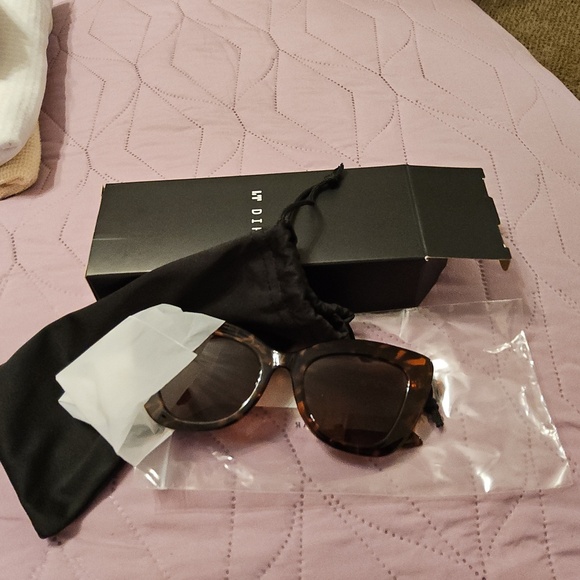 DIFF Melody 52mm Square Sunglasses - Picture 2 of 4